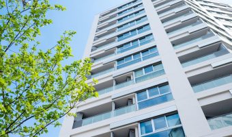 【完全ガイド】サ高住の登録更新を進める手順や必要書類を徹底解説